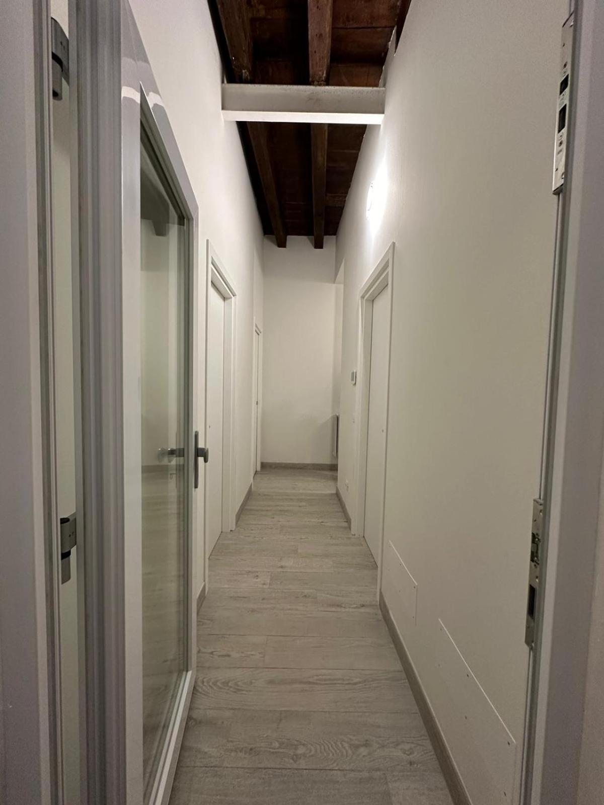 Al Campanile Apartment Verona Bagian luar foto